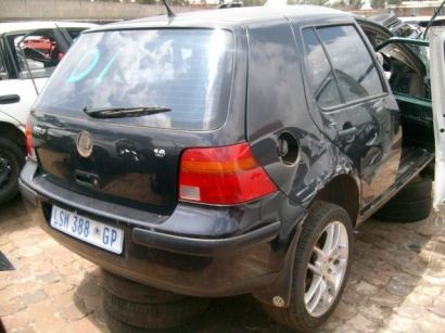 Golf 4 Tailgate in excellent condition.